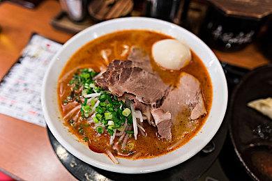 PLAYSTATION中国十周年纪念曲《角圆叉方》发布，「大」玩家大张伟演绎玩无极限